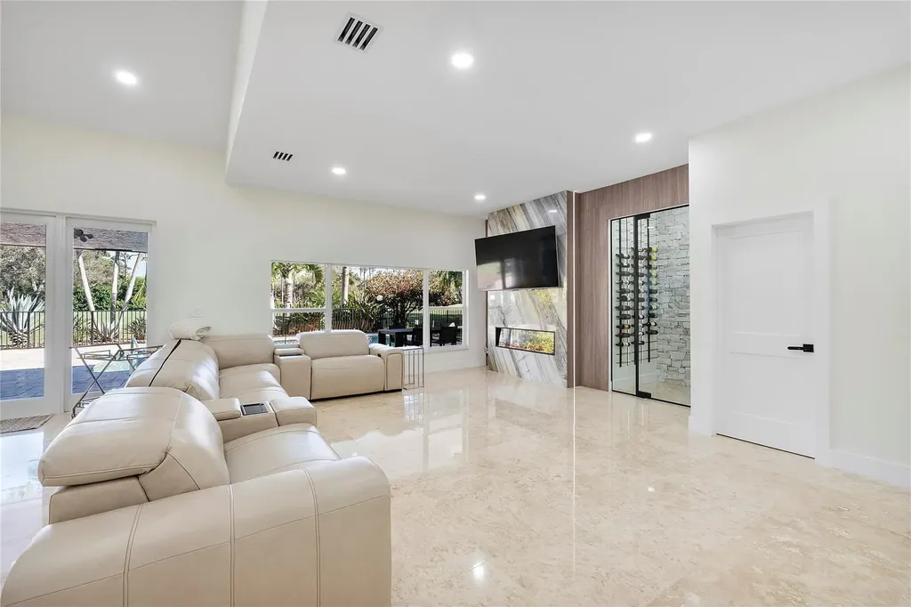 10630 Boca Woods Lane Boca Raton FL 33428