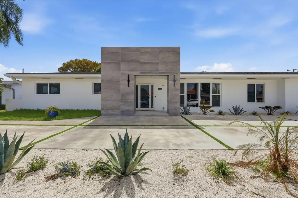 1850 NE 197th Terrace Miami FL 33179
