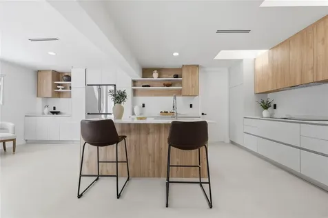 1850 NE 197th Terrace Miami FL 33179