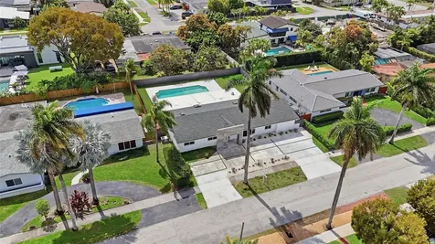 1850 NE 197th Terrace Miami FL 33179