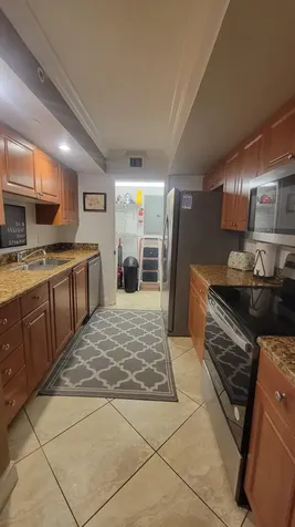 6917 Collins Avenue Miami Beach FL 33141