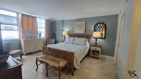 6917 Collins Avenue Miami Beach FL 33141