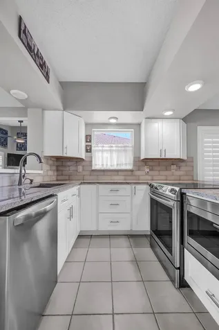 11001 Lakemore Lane Boca Raton FL 33498