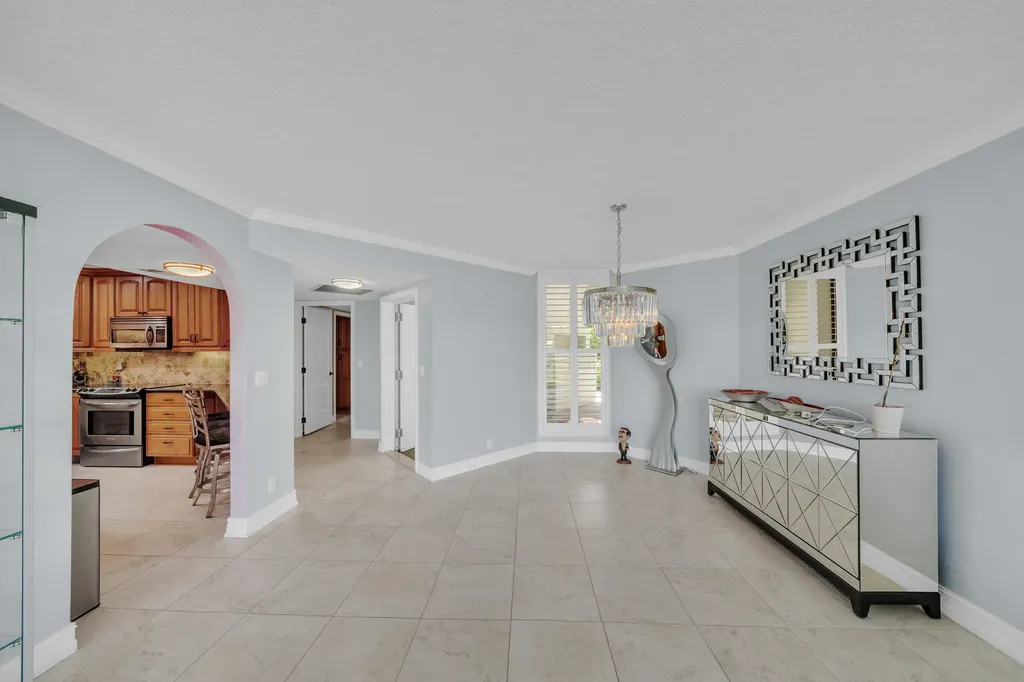 6371 La Costa Drive Boca Raton FL 33433