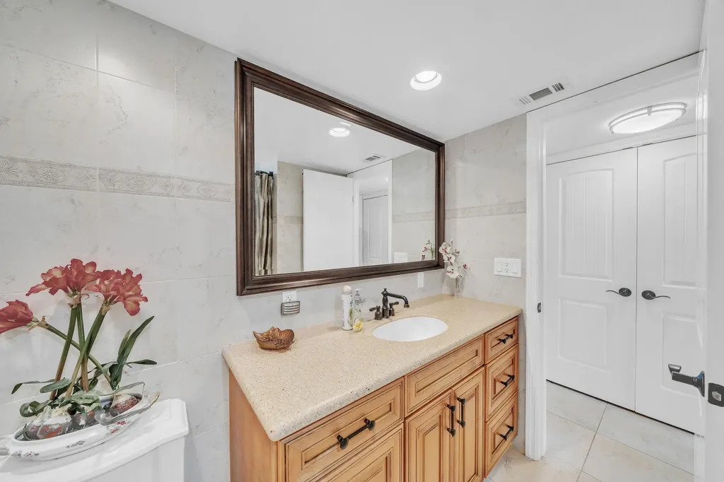 6371 La Costa Drive Boca Raton FL 33433