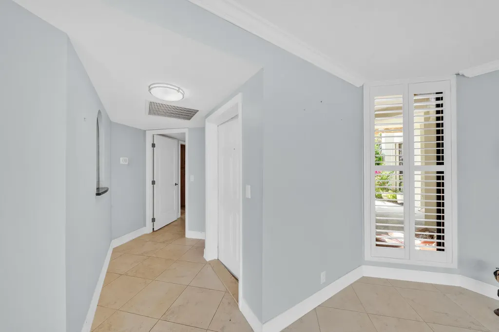 6371 La Costa Drive Boca Raton FL 33433