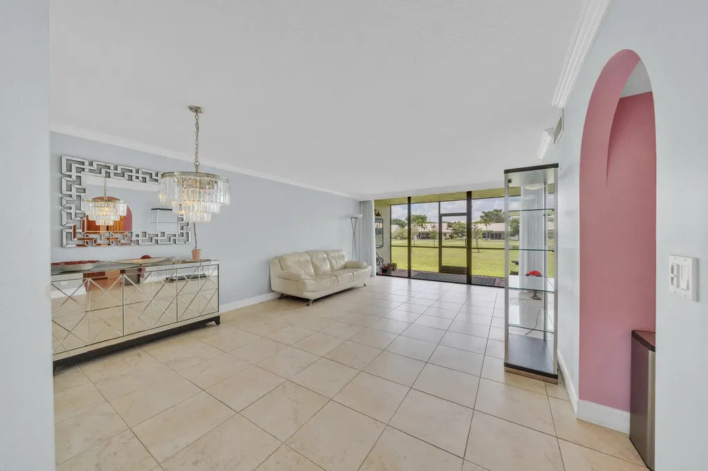 6371 La Costa Drive Boca Raton FL 33433