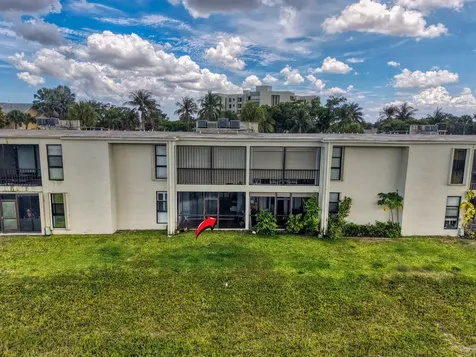 6371 La Costa Drive Boca Raton FL 33433
