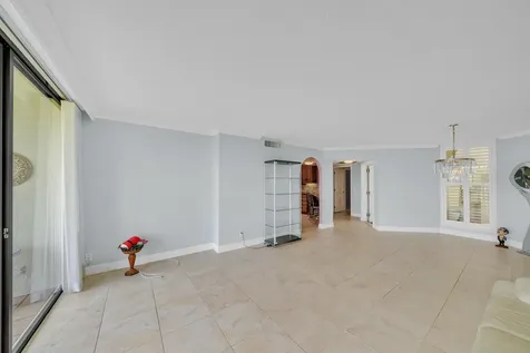 6371 La Costa Drive Boca Raton FL 33433