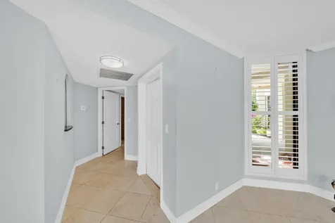 6371 La Costa Drive Boca Raton FL 33433