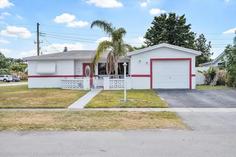 3300 NW 33rd Court Lauderdale Lakes FL 33309