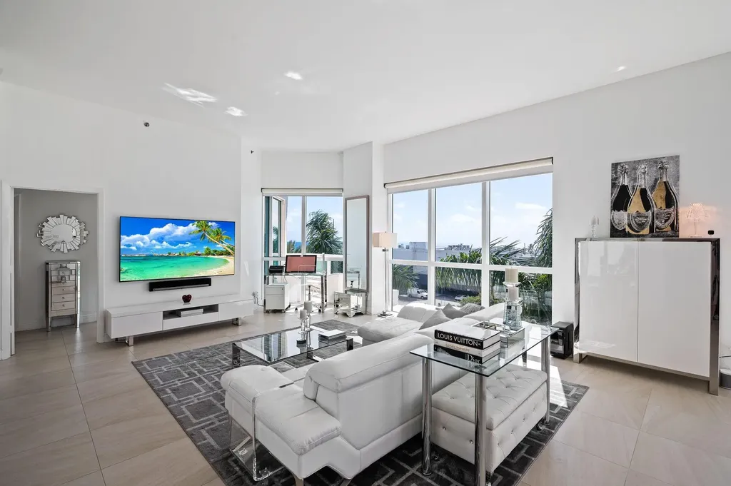 101 S Fort Lauderdale Beach Boulevard Fort Lauderdale FL 33316