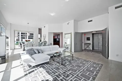 101 S Fort Lauderdale Beach Boulevard Fort Lauderdale FL 33316