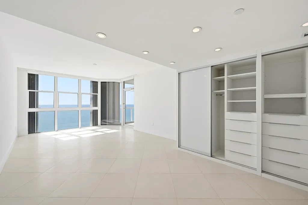6051 N Ocean Drive Hollywood FL 33019