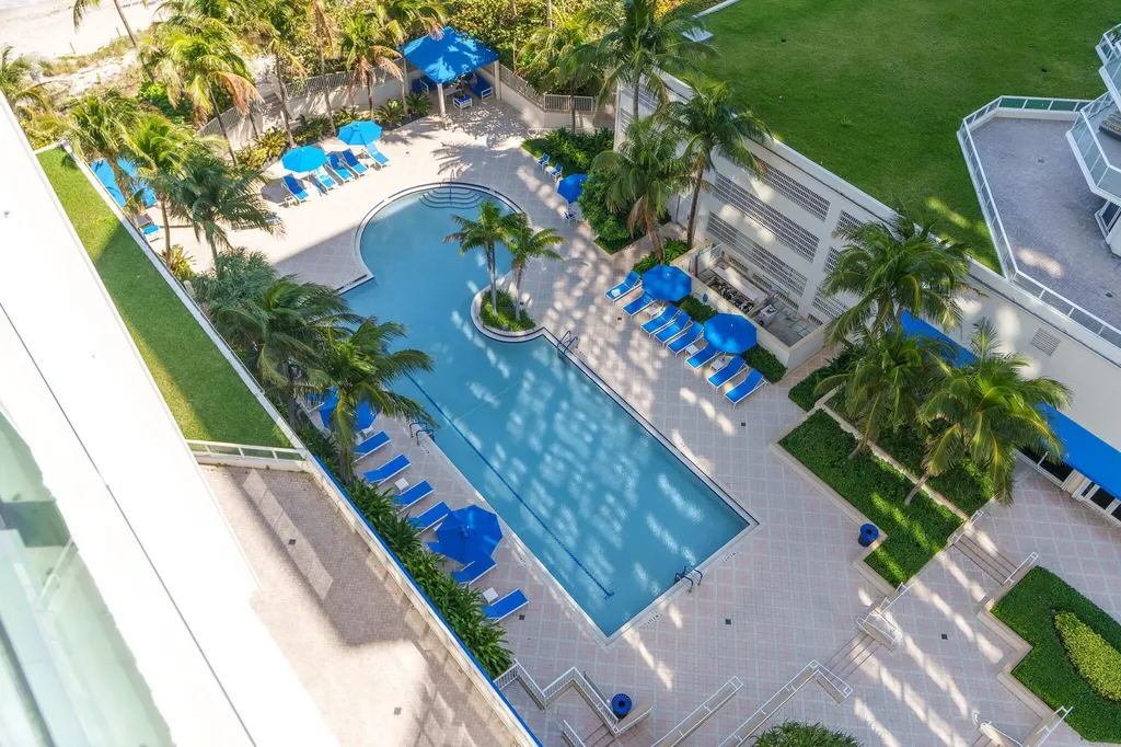 6051 N Ocean Drive Hollywood FL 33019