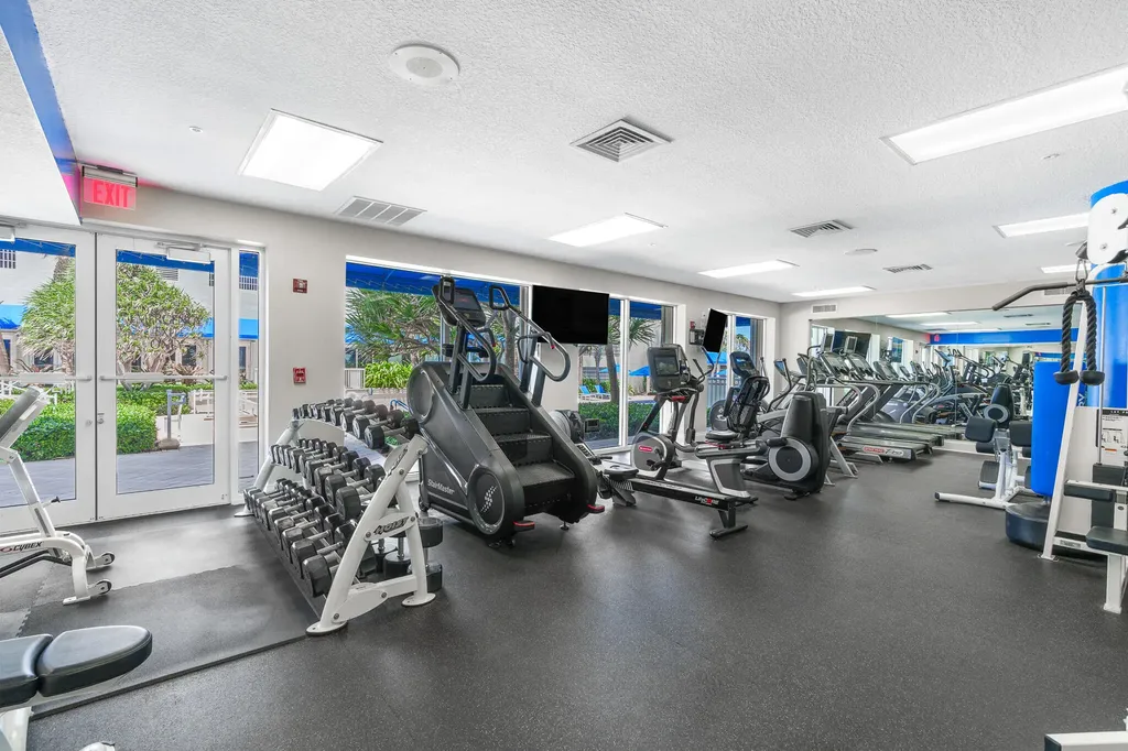 6051 N Ocean Drive Hollywood FL 33019
