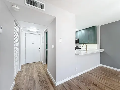 8818 W Mcnab Road Tamarac FL 33321