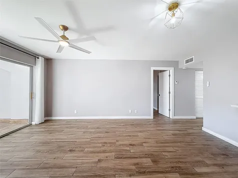 8818 W Mcnab Road Tamarac FL 33321