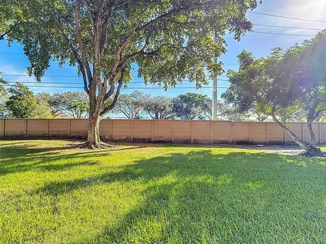8818 W Mcnab Road Tamarac FL 33321
