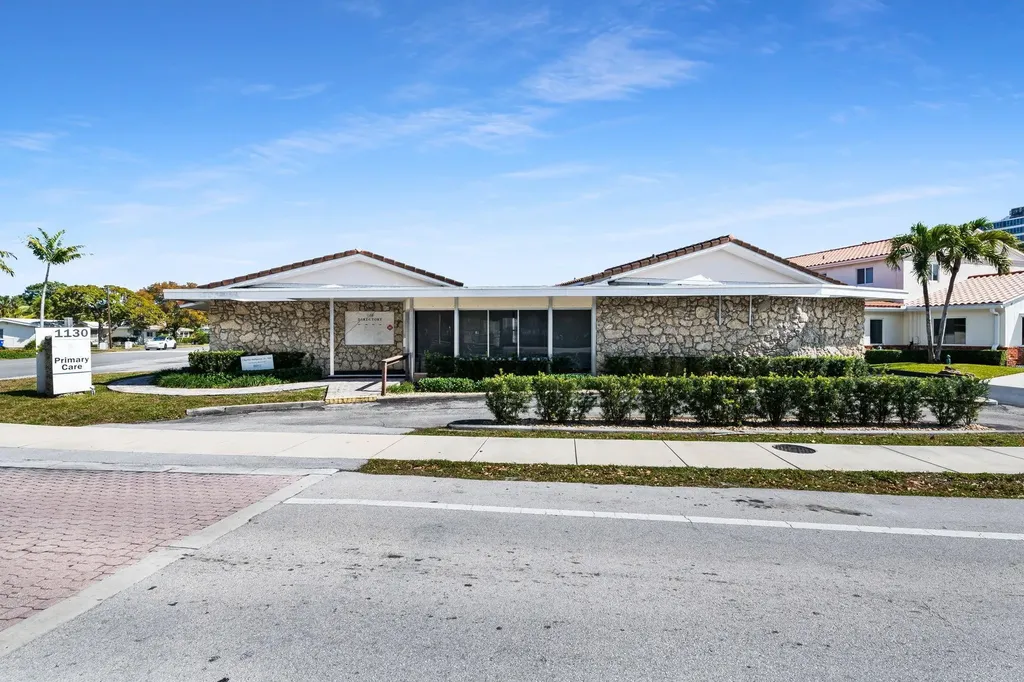 1130 Bayview Drive Fort Lauderdale FL 33304