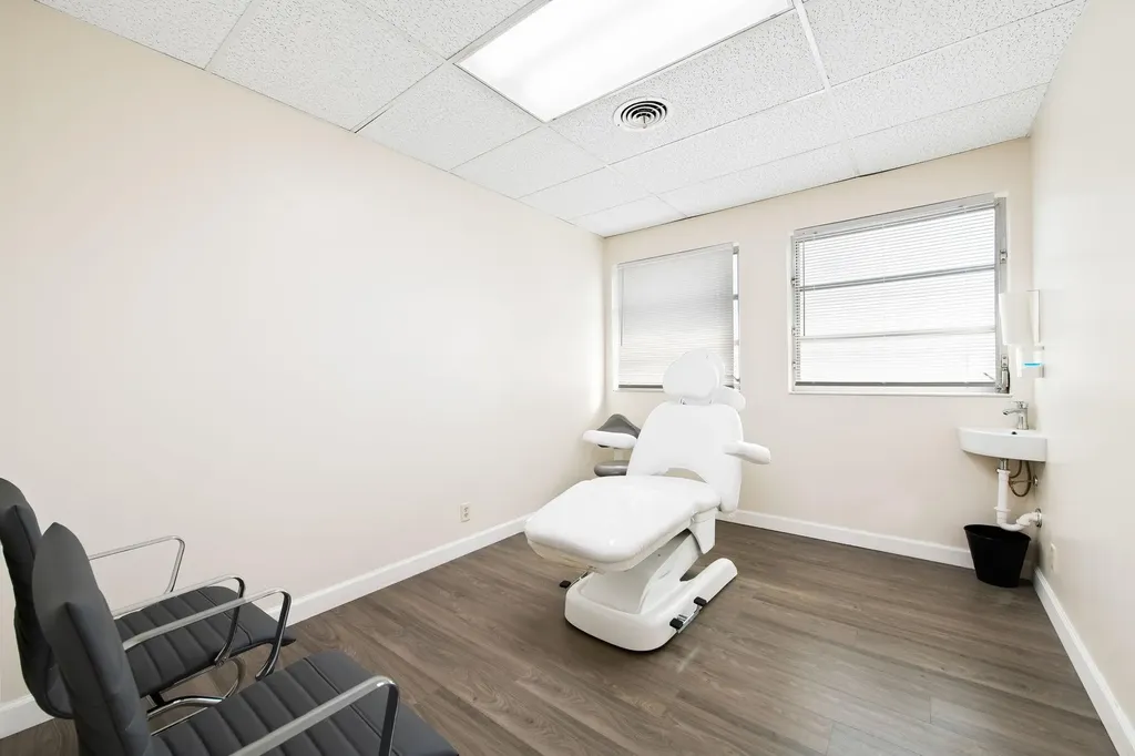 1130 Bayview Drive Fort Lauderdale FL 33304