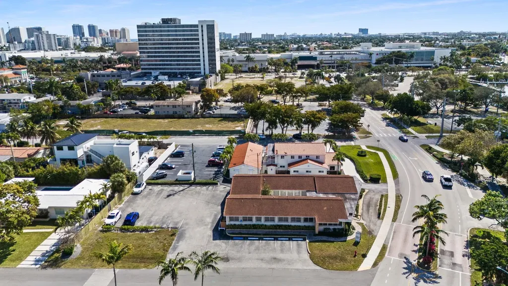 1130 Bayview Drive Fort Lauderdale FL 33304