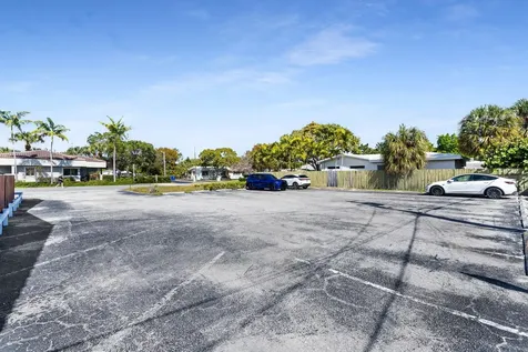 1130 Bayview Drive Fort Lauderdale FL 33304