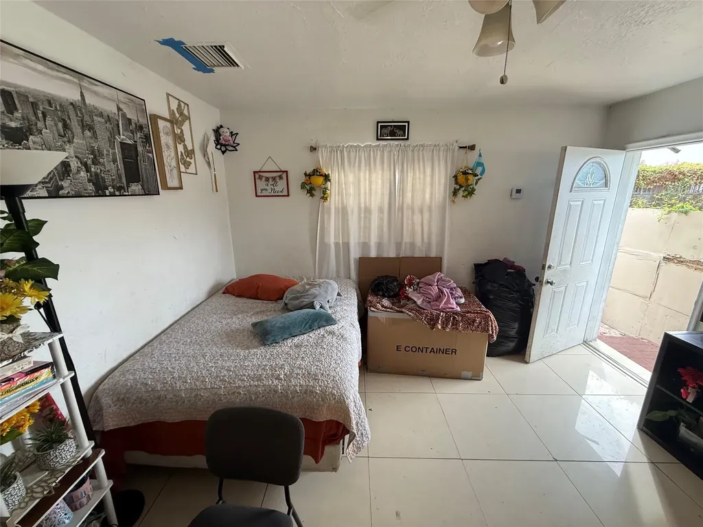 1028 NW 24th Street Miami FL 33127