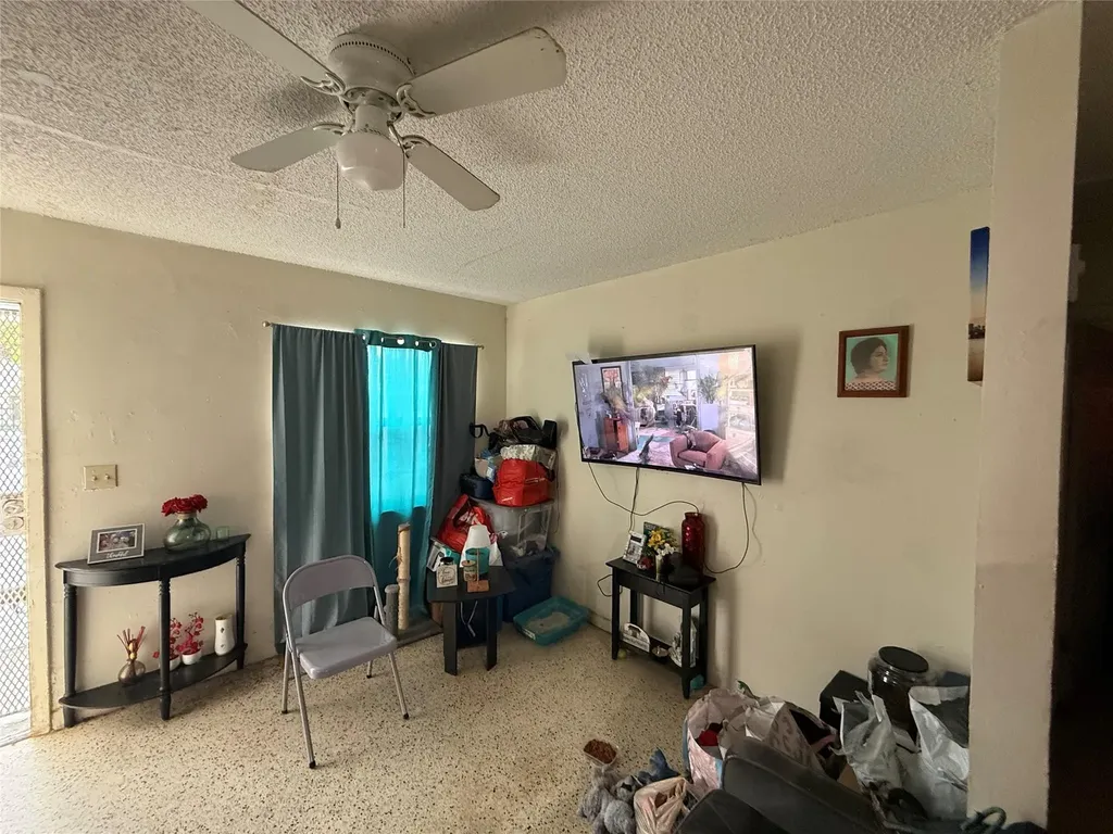 1028 NW 24th Street Miami FL 33127