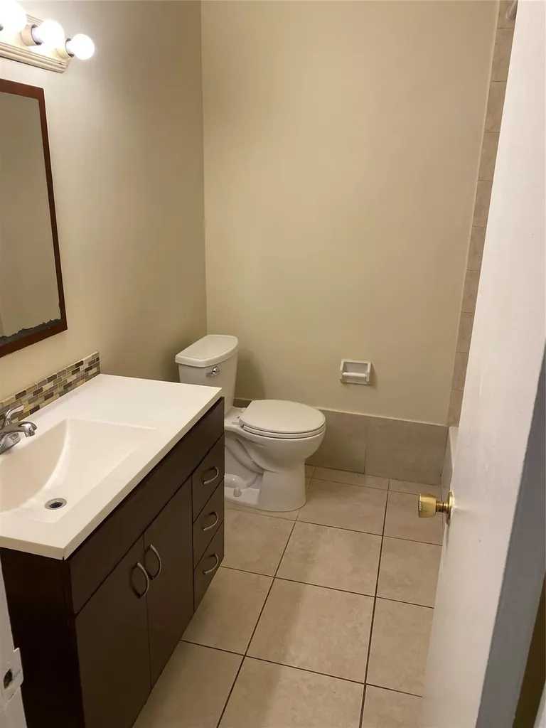 1856 NW 52nd Avenue Lauderhill FL 33313