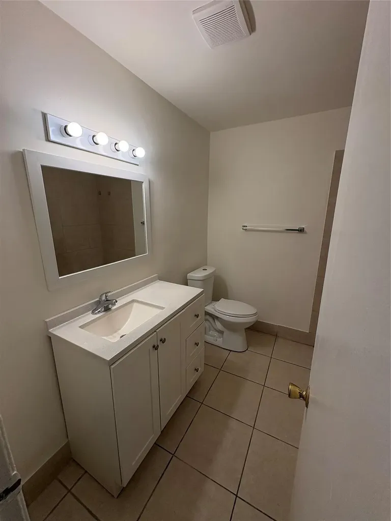 1856 NW 52nd Avenue Lauderhill FL 33313