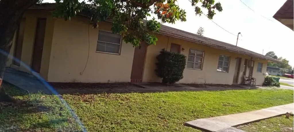 1856 NW 52nd Avenue Lauderhill FL 33313