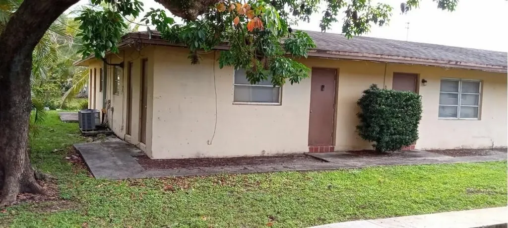 1856 NW 52nd Avenue Lauderhill FL 33313