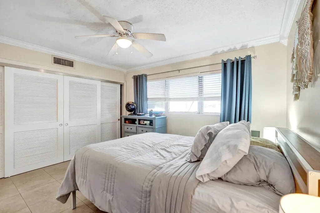 5201 NE 24 Fort Lauderdale FL 33308