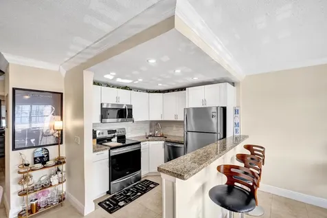 5201 NE 24 Fort Lauderdale FL 33308
