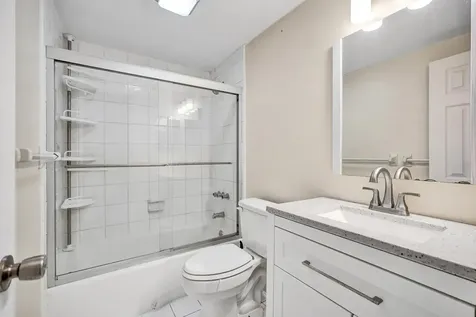 5201 NE 24 Fort Lauderdale FL 33308