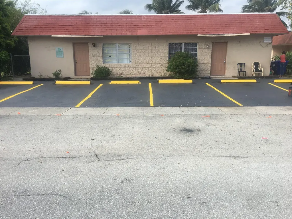 7961 SW 10th Court North Lauderdale FL 33068