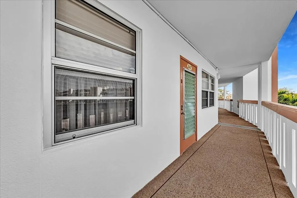 2047 Wolverton C Boca Raton FL 33434