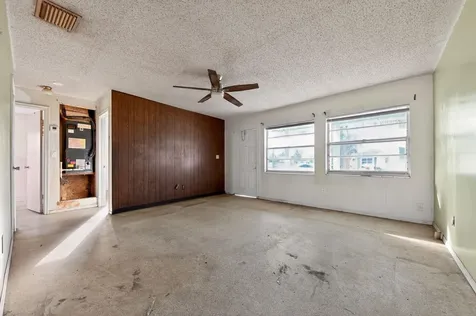 5669 S 35th Court Greenacres FL 33463