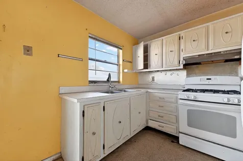 5669 S 35th Court Greenacres FL 33463