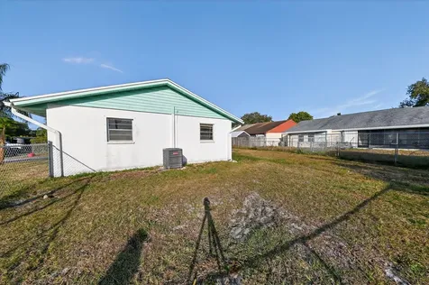 5669 S 35th Court Greenacres FL 33463