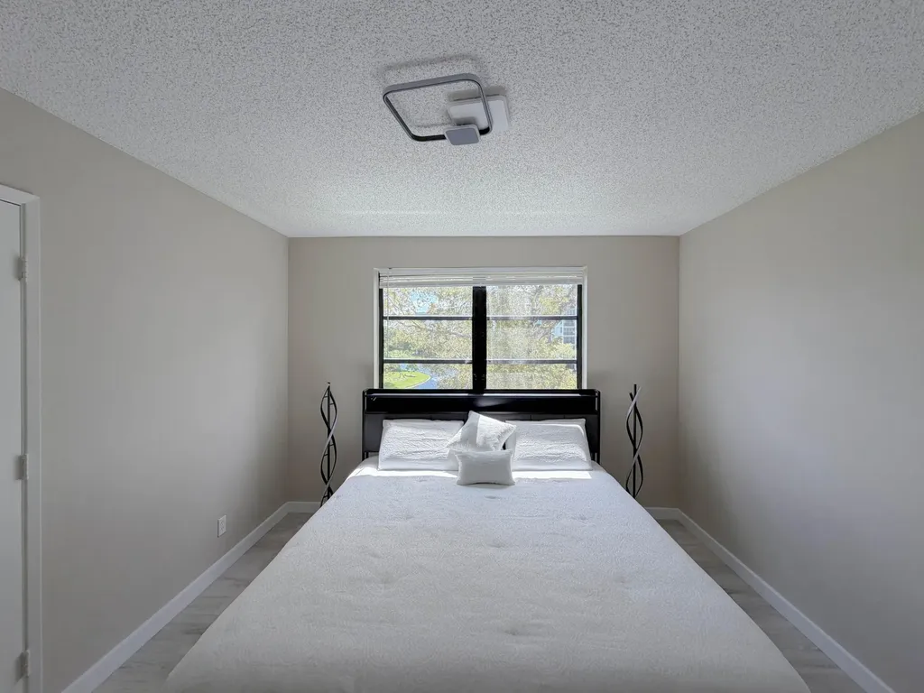 2228 N Cypress Bend Drive Pompano Beach FL 33069