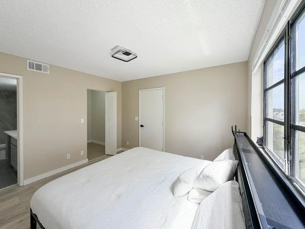 2228 N Cypress Bend Drive Pompano Beach FL 33069