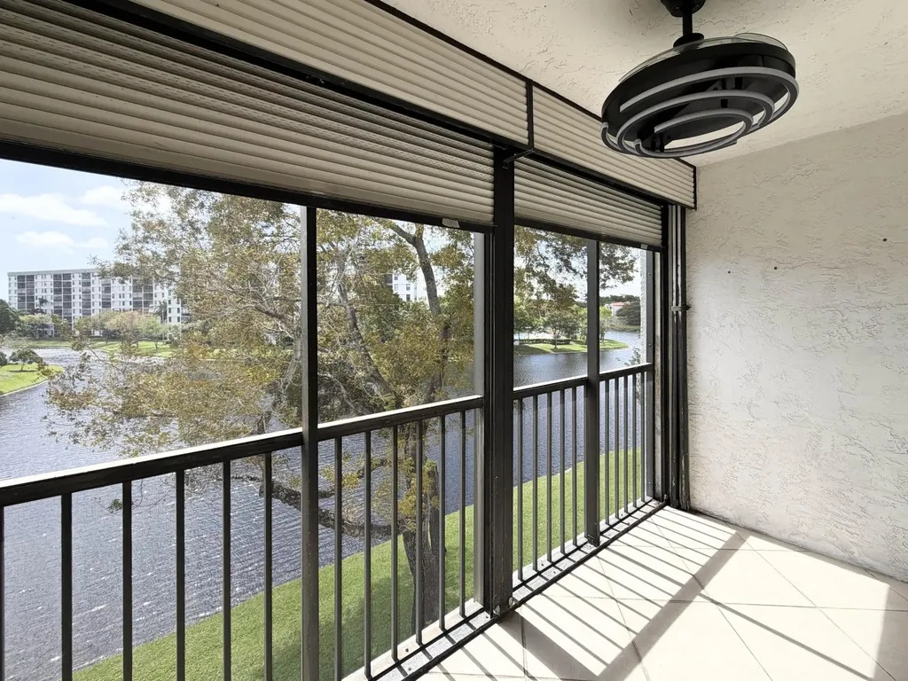 2228 N Cypress Bend Drive Pompano Beach FL 33069