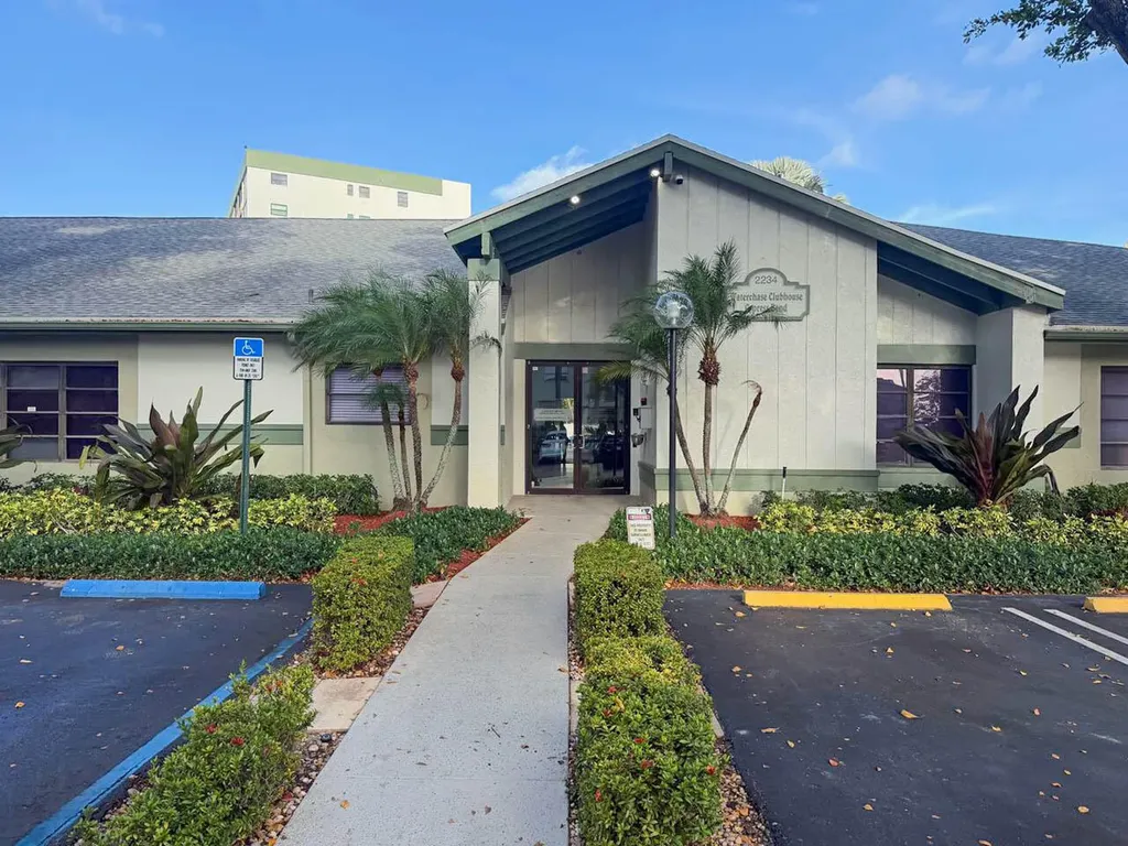2228 N Cypress Bend Drive Pompano Beach FL 33069
