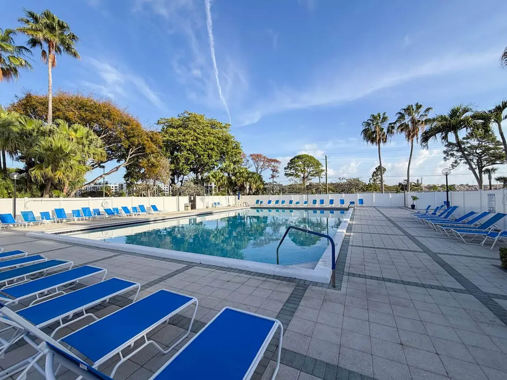2228 N Cypress Bend Drive Pompano Beach FL 33069