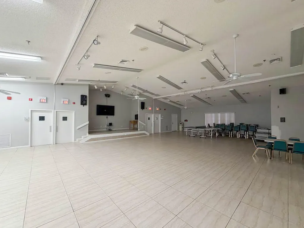 2228 N Cypress Bend Drive Pompano Beach FL 33069