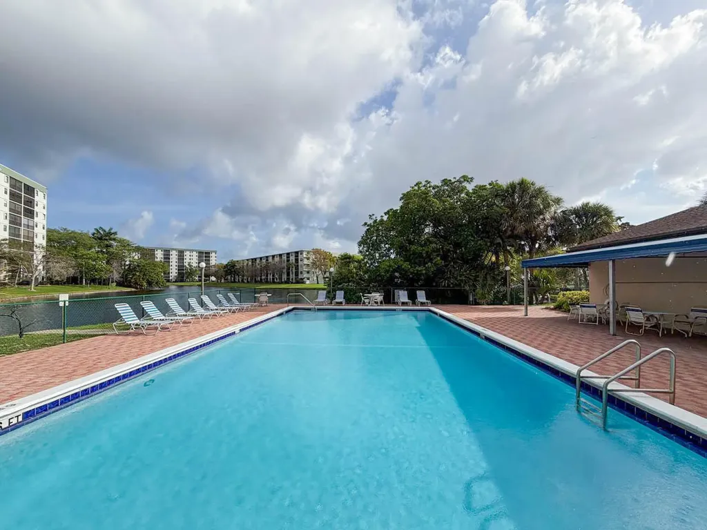 2228 N Cypress Bend Drive Pompano Beach FL 33069