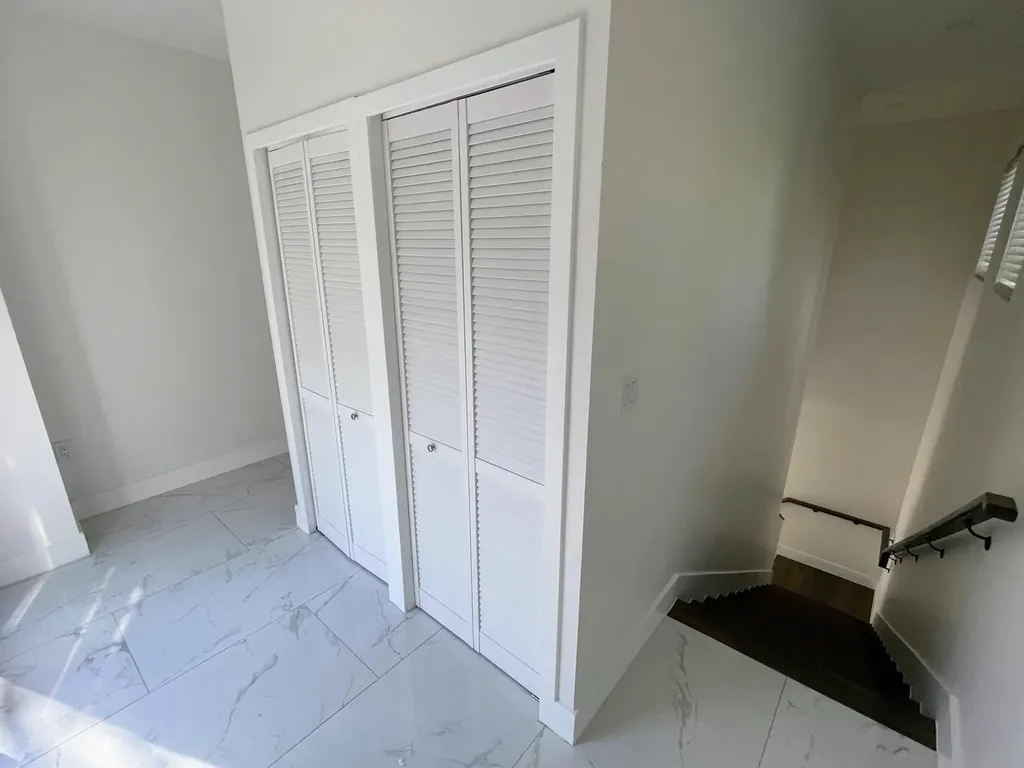 536 NW 13th Avenue Fort Lauderdale FL 33311