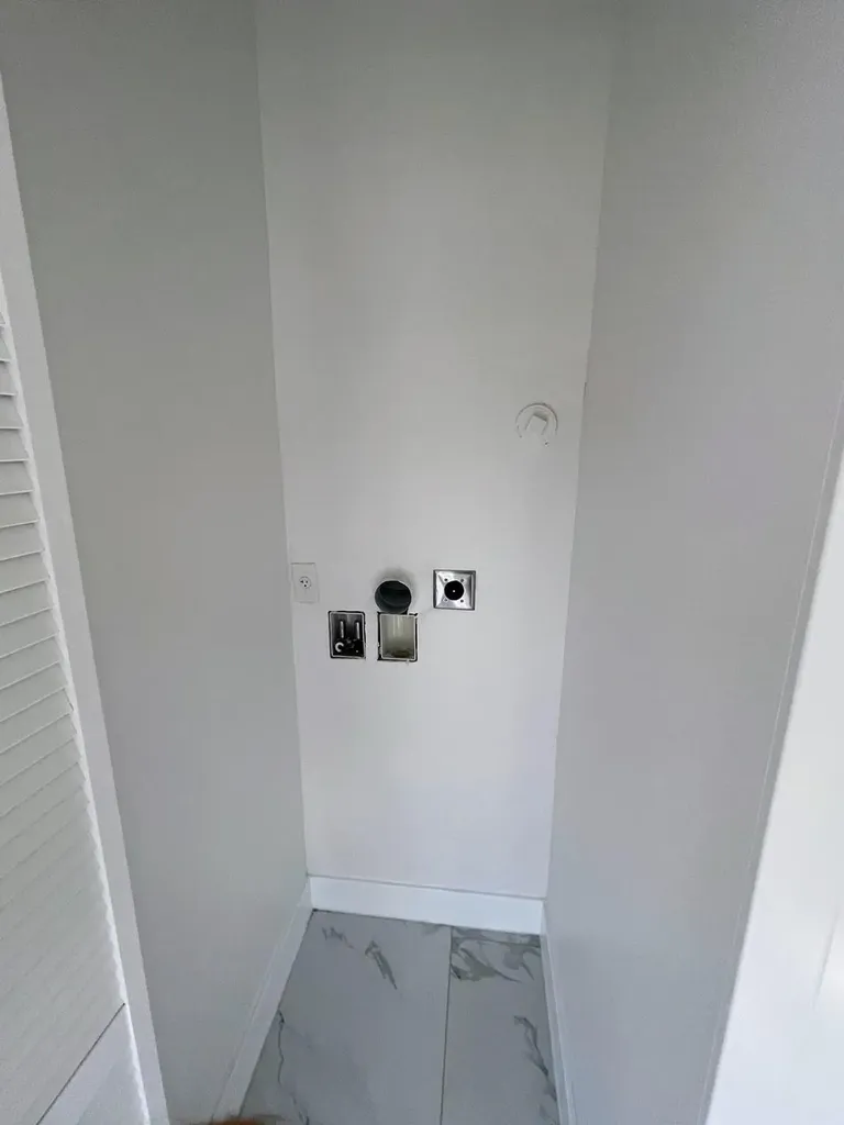 536 NW 13th Avenue Fort Lauderdale FL 33311